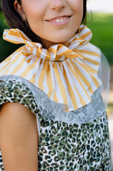 Cuello Rayas Mostaza